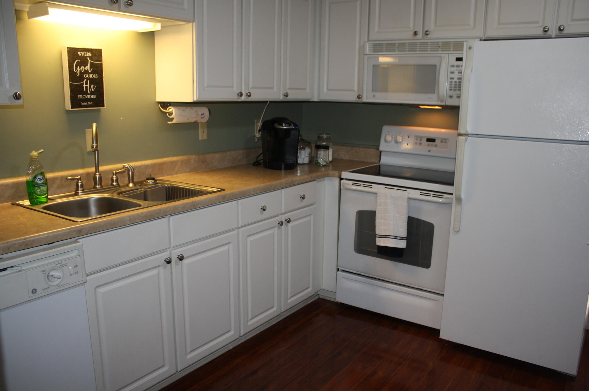 1836 Mepkin Road, Unit D2 Charleston, SC 29407 - Photo 3 of 24 IMG_5685
