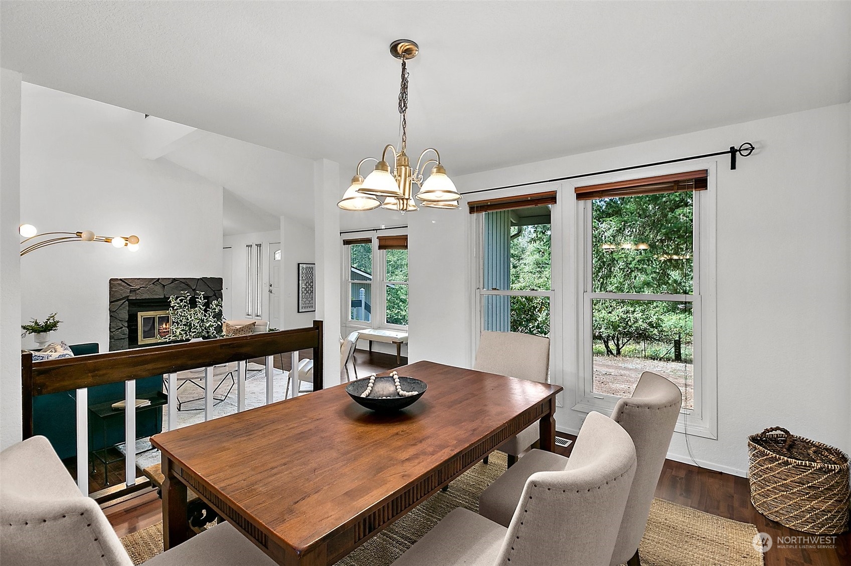 9060 Northeast Morgan Road Bainbridge Island, WA 98110 - Photo 14 of 37 Gallery Image 14