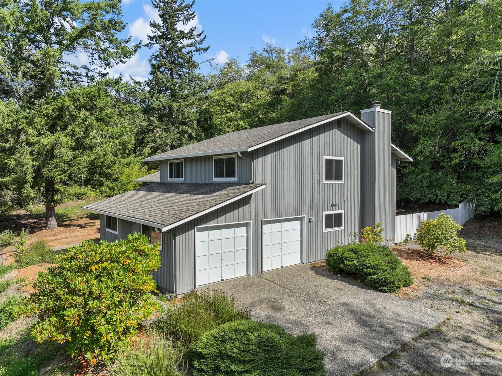 9060 Northeast Morgan Road Bainbridge Island, WA 98110 - Photo 2 of 37 Gallery Image 2
