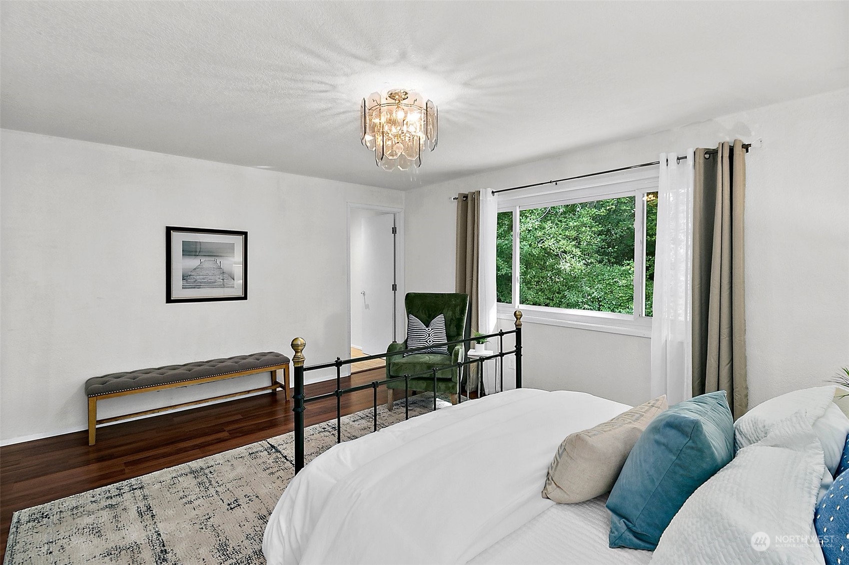 9060 Northeast Morgan Road Bainbridge Island, WA 98110 - Photo 21 of 37 Gallery Image 21
