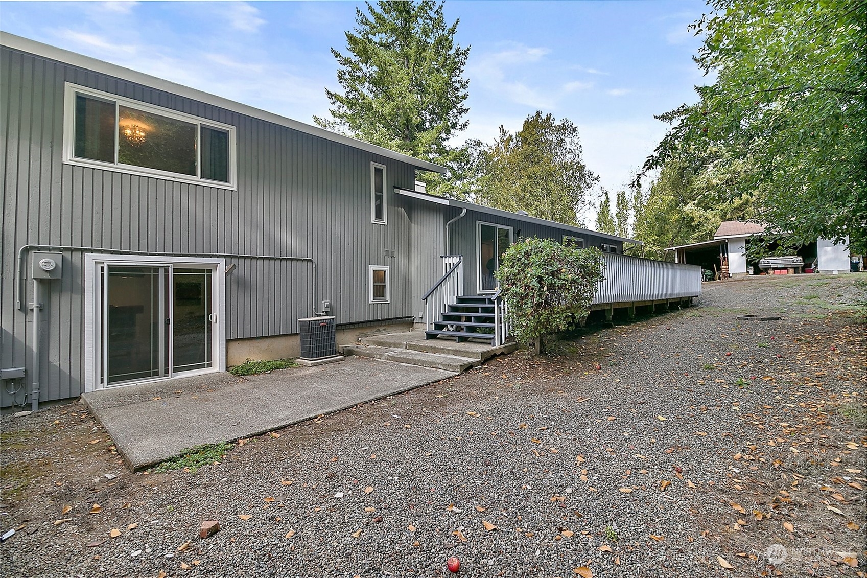 9060 Northeast Morgan Road Bainbridge Island, WA 98110 - Photo 34 of 37 Gallery Image 34