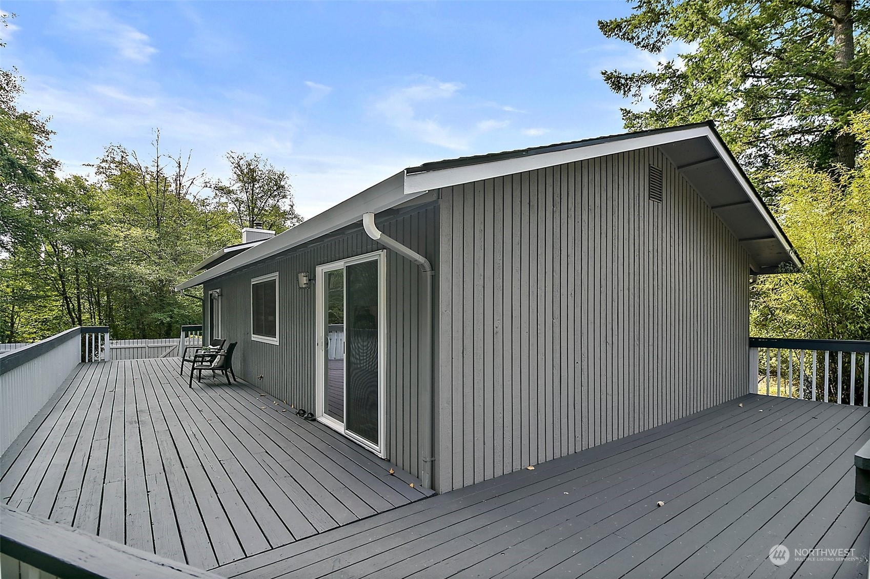 9060 Northeast Morgan Road Bainbridge Island, WA 98110 - Photo 35 of 37 Gallery Image 35