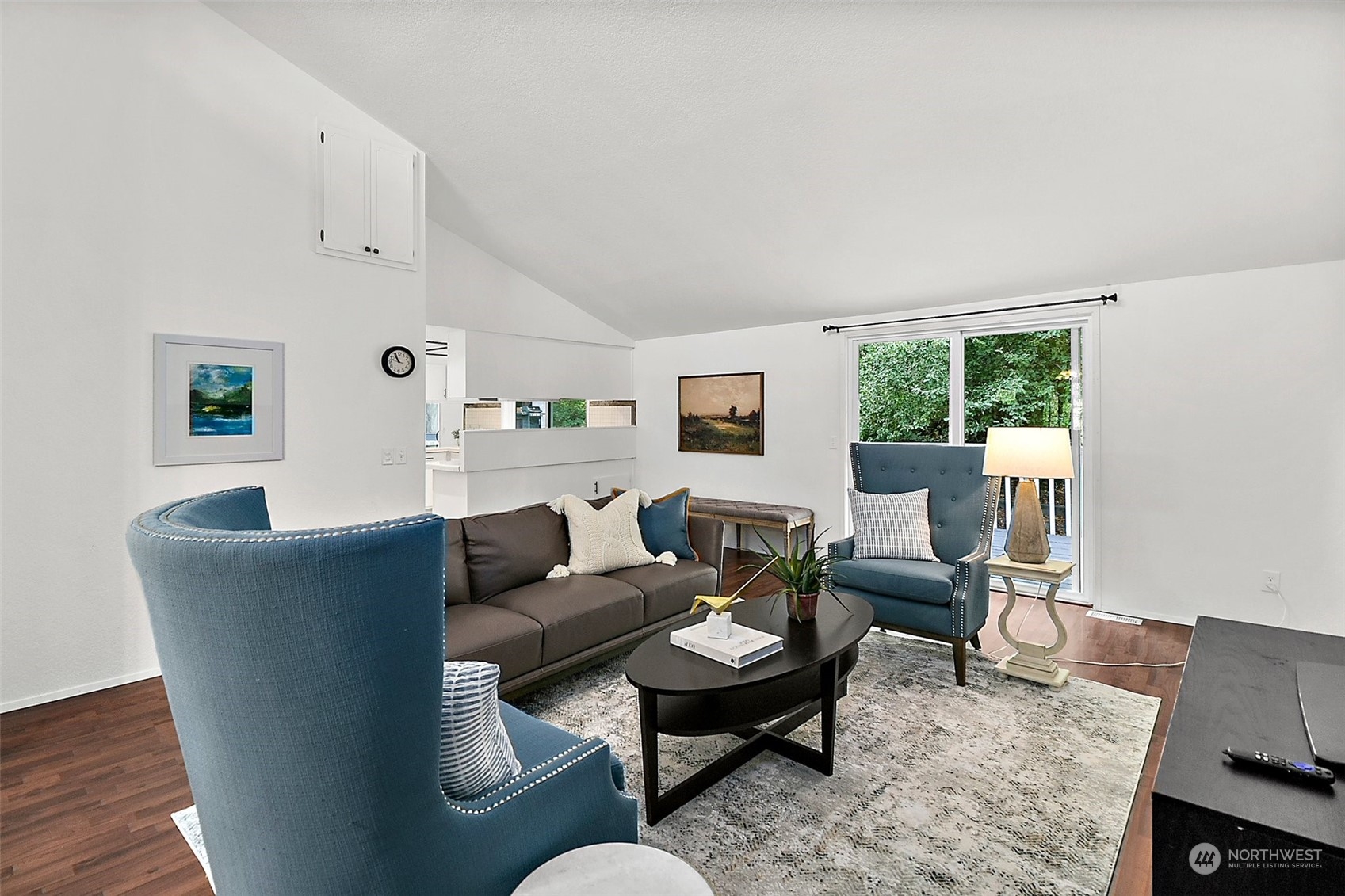 9060 Northeast Morgan Road Bainbridge Island, WA 98110 - Photo 5 of 37 Gallery Image 5