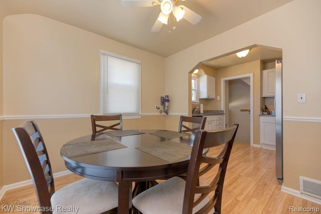 2738 Crooks Road Royal Oak, MI 48073 - Photo 8 of 25