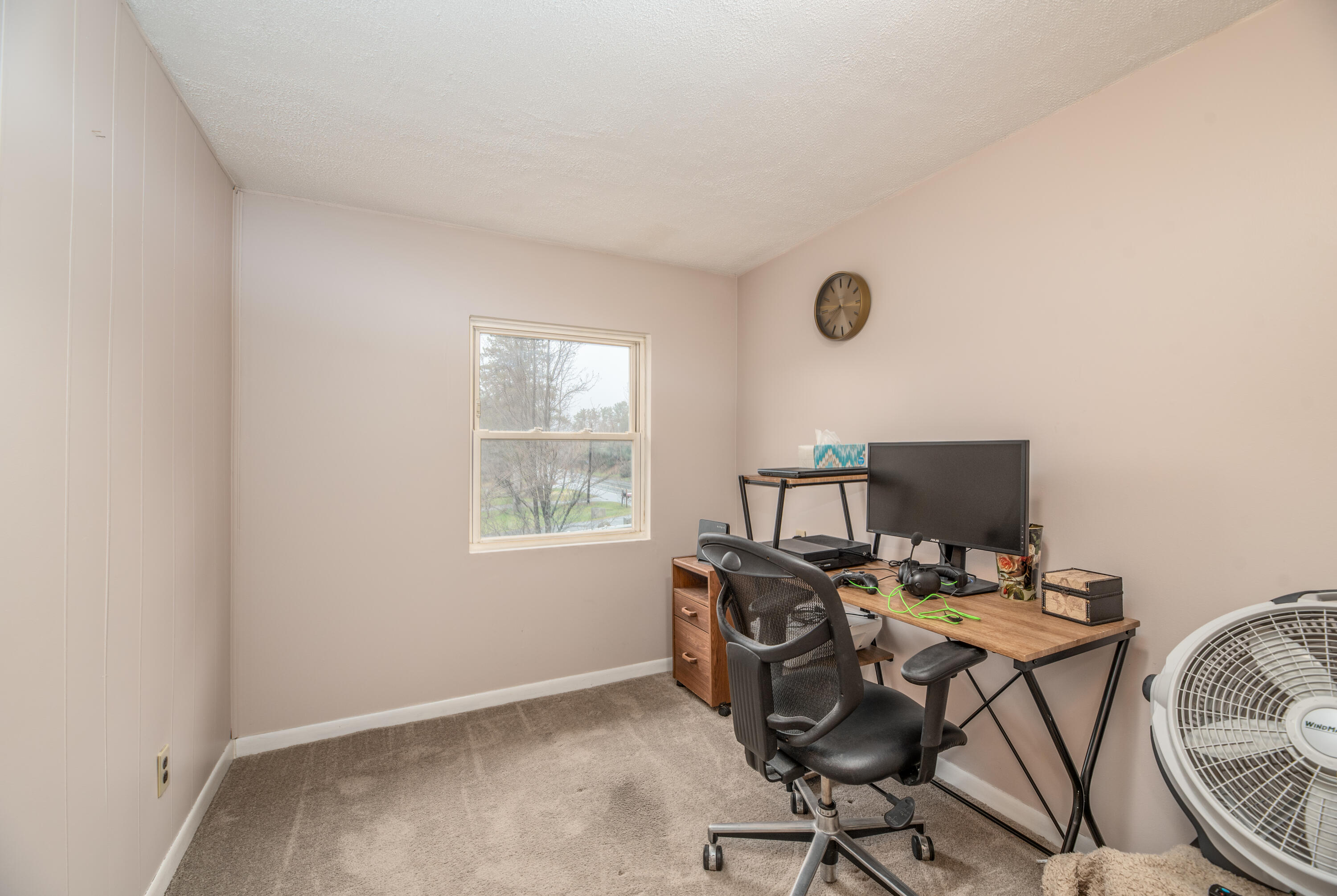 907 Riverside Drive Augusta, ME 04330 - Photo 13 of 21 Interior10