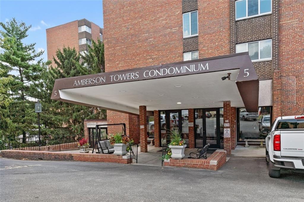 5 Bayard Road, Unit 416 Shadyside, PA 15213 - Photo 2 of 20 a view of parking