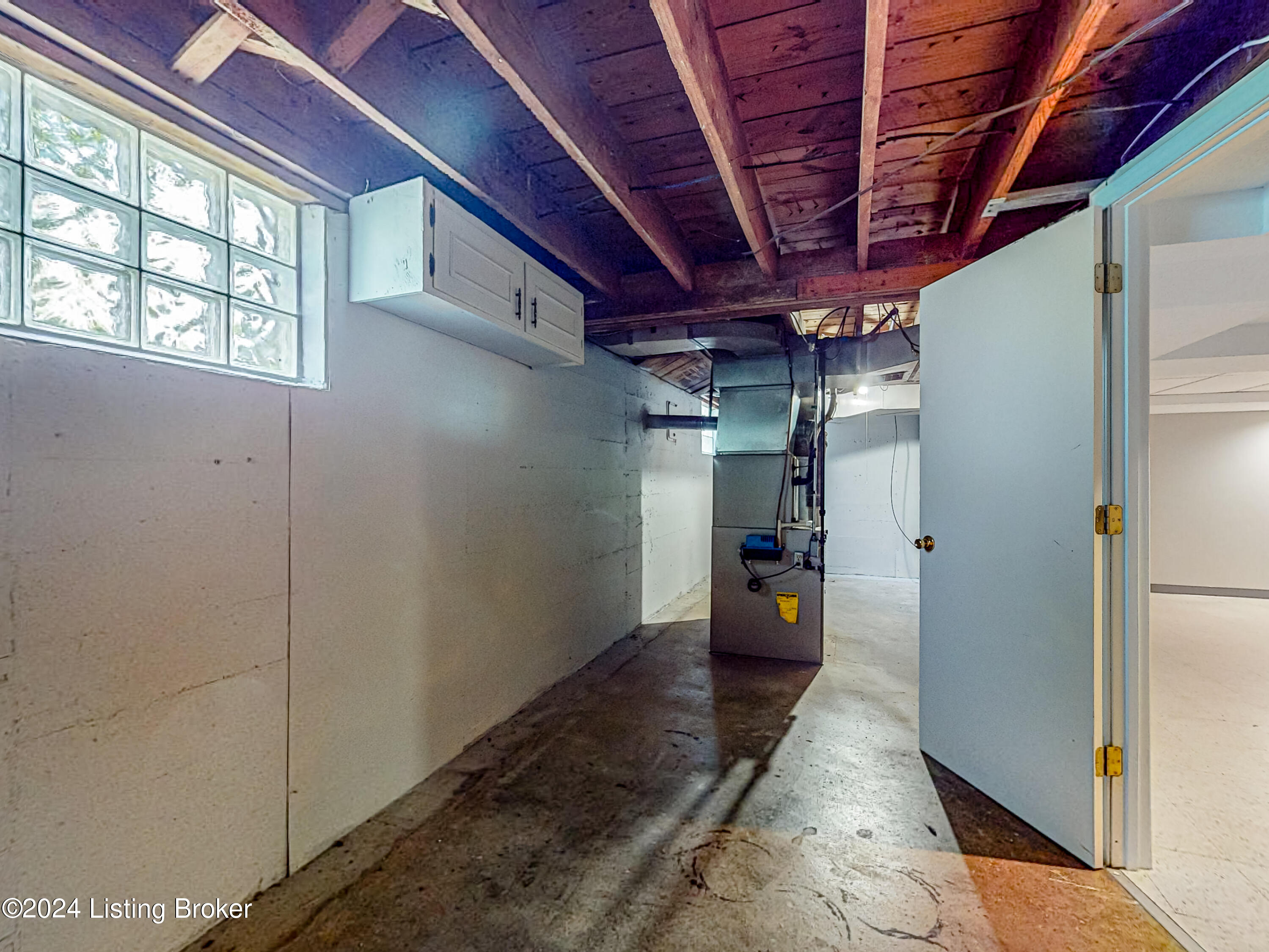 208 Tyne Road Louisville, KY 40207 - Photo 46 of 69 07072024_215712