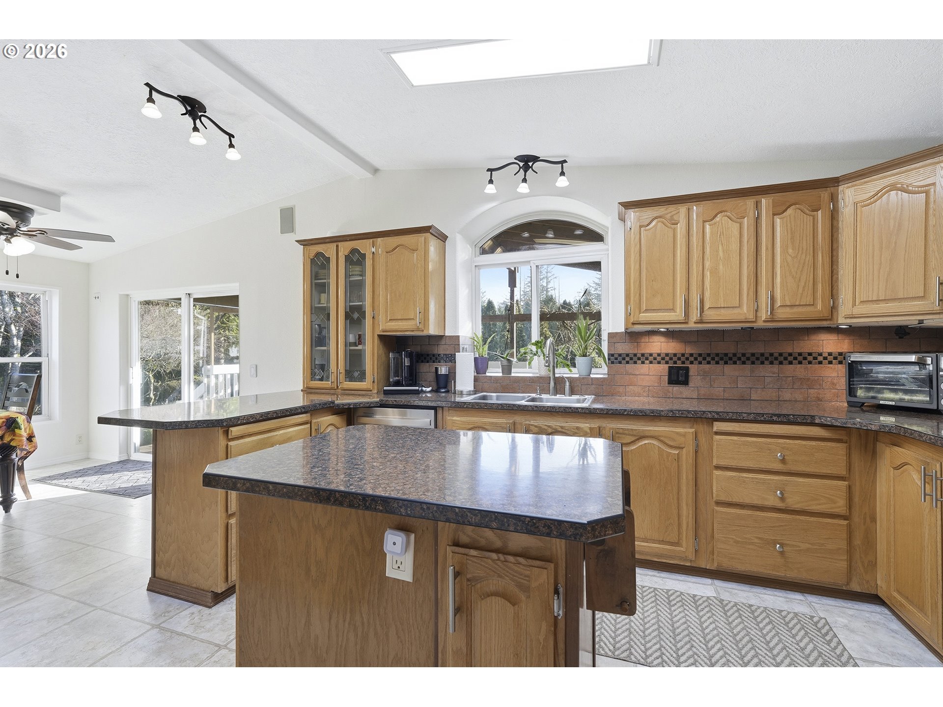 18530 South Fischers Mill Road Oregon City, OR 97045 - Photo 14 of 45