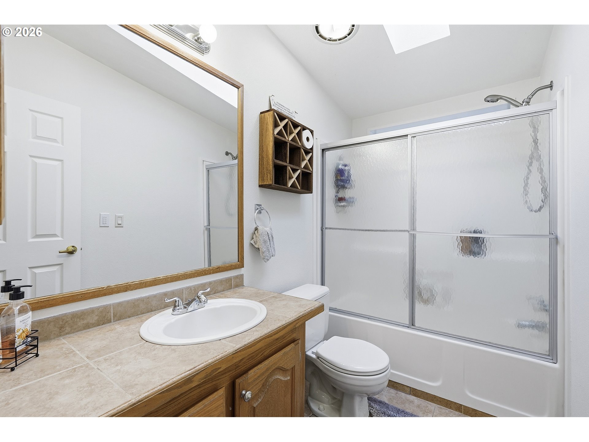 18530 South Fischers Mill Road Oregon City, OR 97045 - Photo 17 of 45 Bathroom