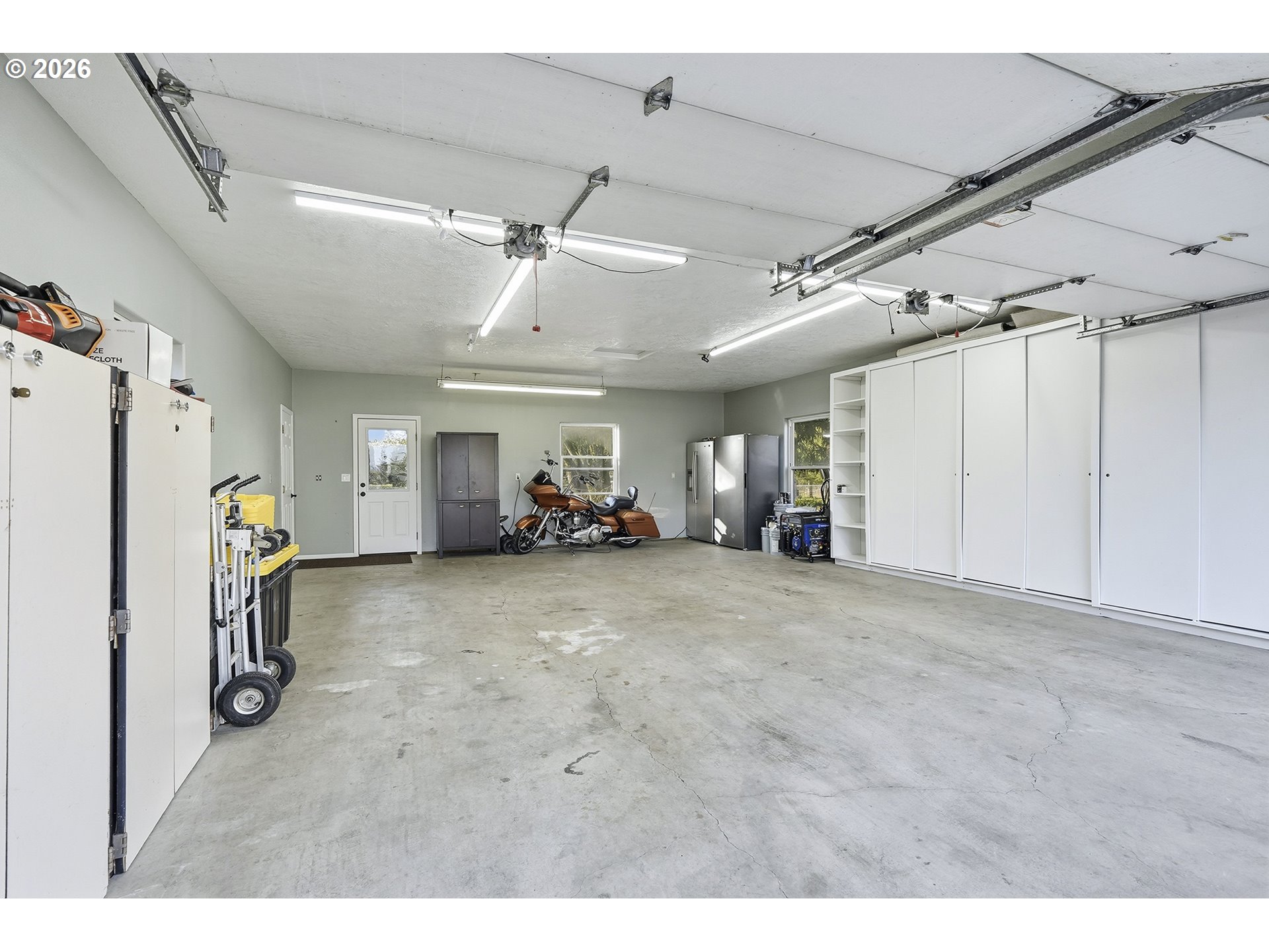 18530 South Fischers Mill Road Oregon City, OR 97045 - Photo 29 of 45 Garage