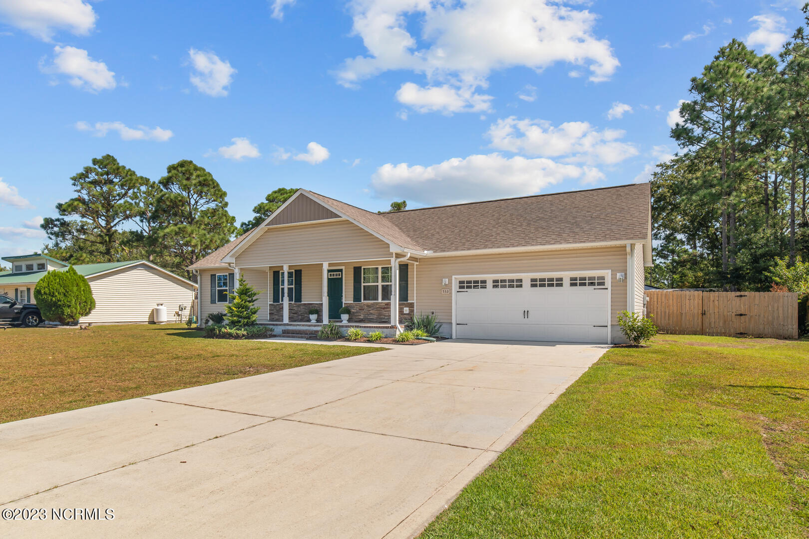 533 Sand Ridge Road Hubert, NC 28539 - Photo 2 of 35 2