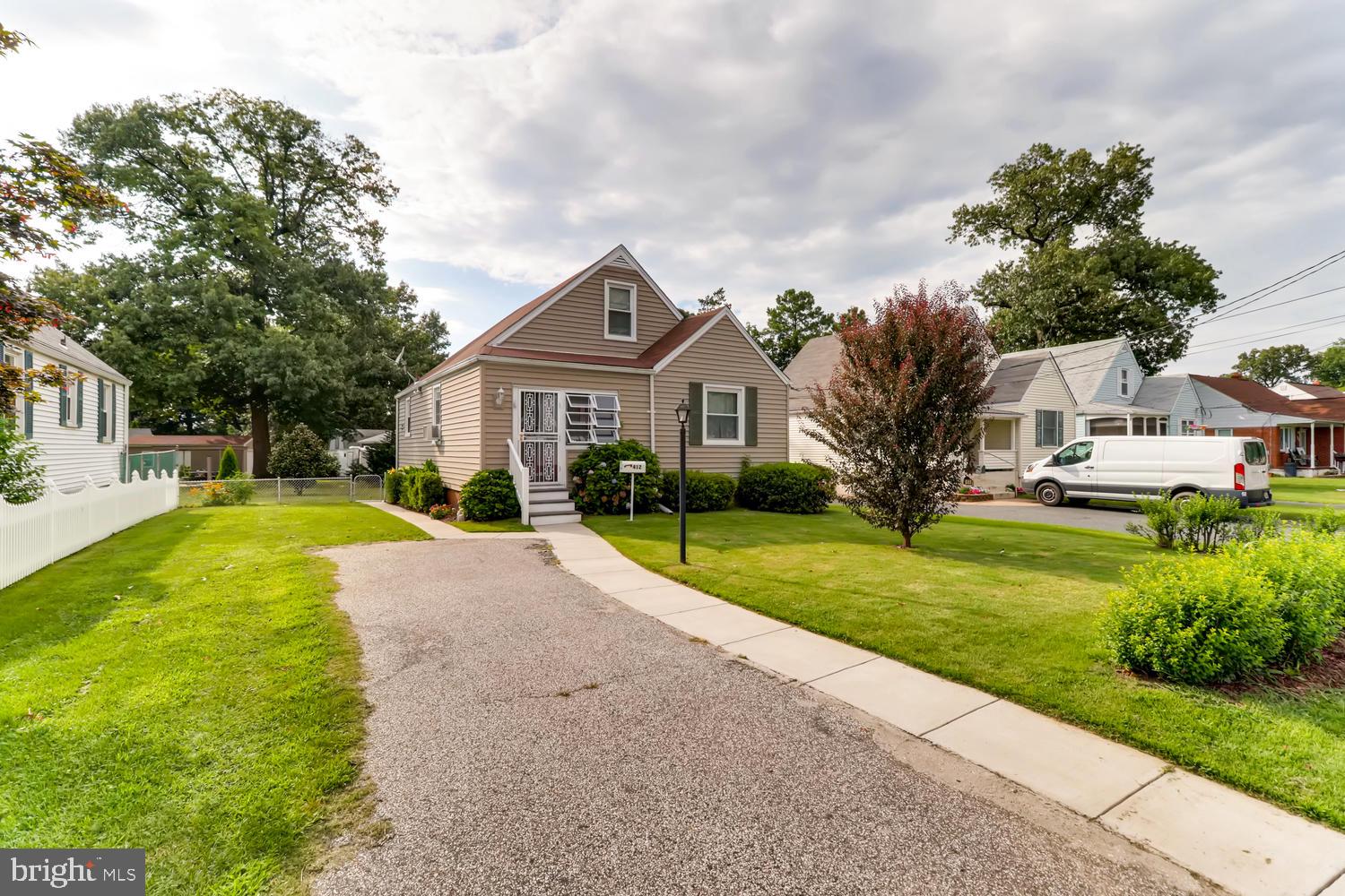 412 Riverside Road Baltimore, MD 21221 - Photo 3 of 29