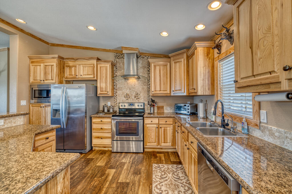 2242 Patterson Creek Road Leakey, TX 78873 - Photo 49 of 72 Gallery Image 49
