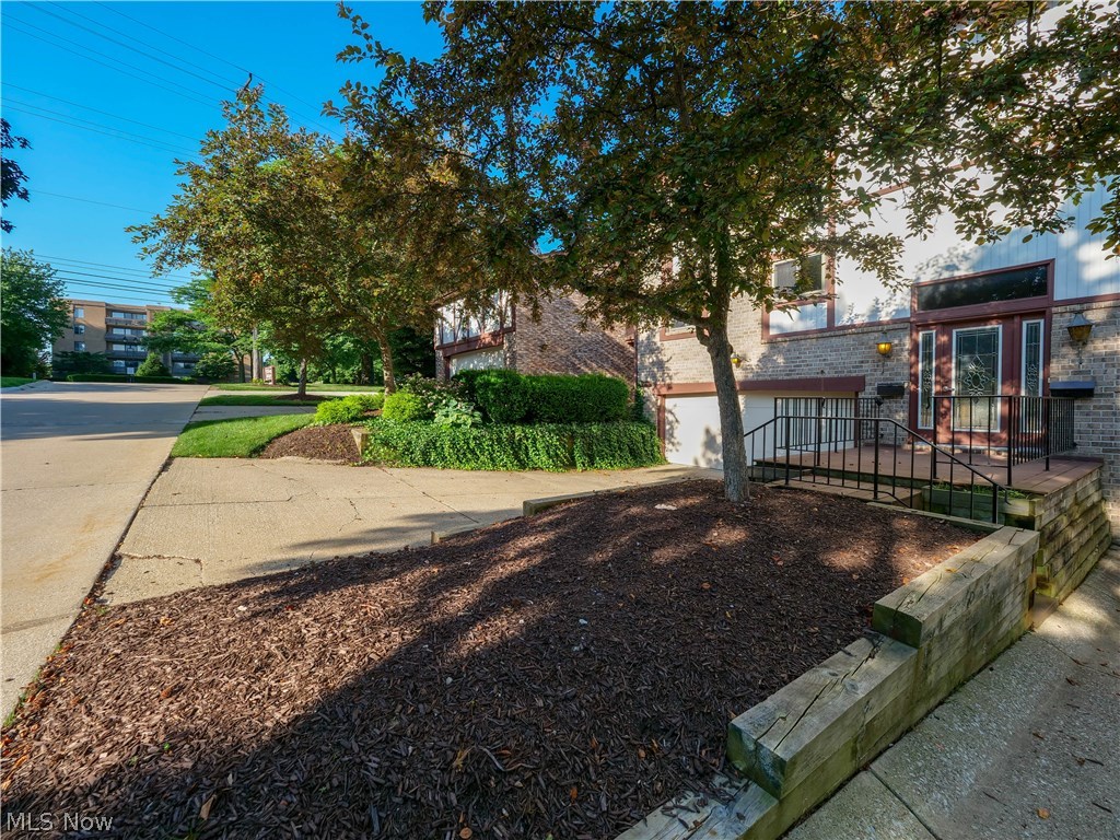 22542 Center Ridge Road, Unit B Rocky River, OH 44116 - Photo 24 of 28 Gallery Image 24