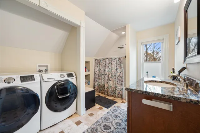 $293,000 | 219 Brunswick Avenue, Gardiner, ME 04345