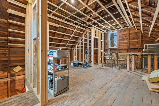 $293,000 | 219 Brunswick Avenue, Gardiner, ME 04345