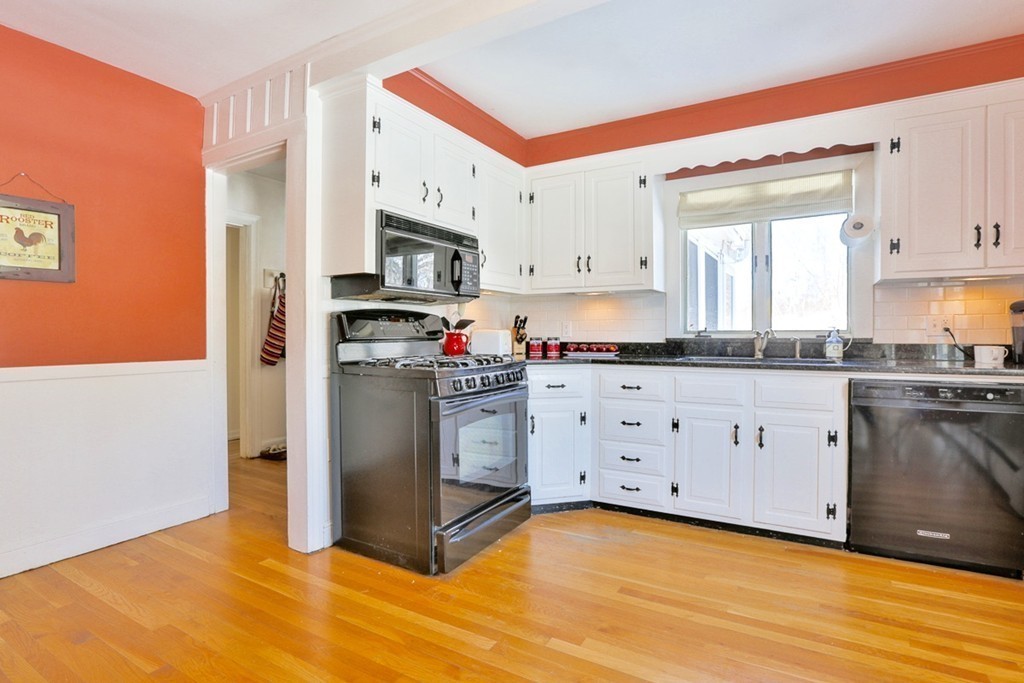 63 Bailey Road Andover, MA 01810 - Photo 5 of 30