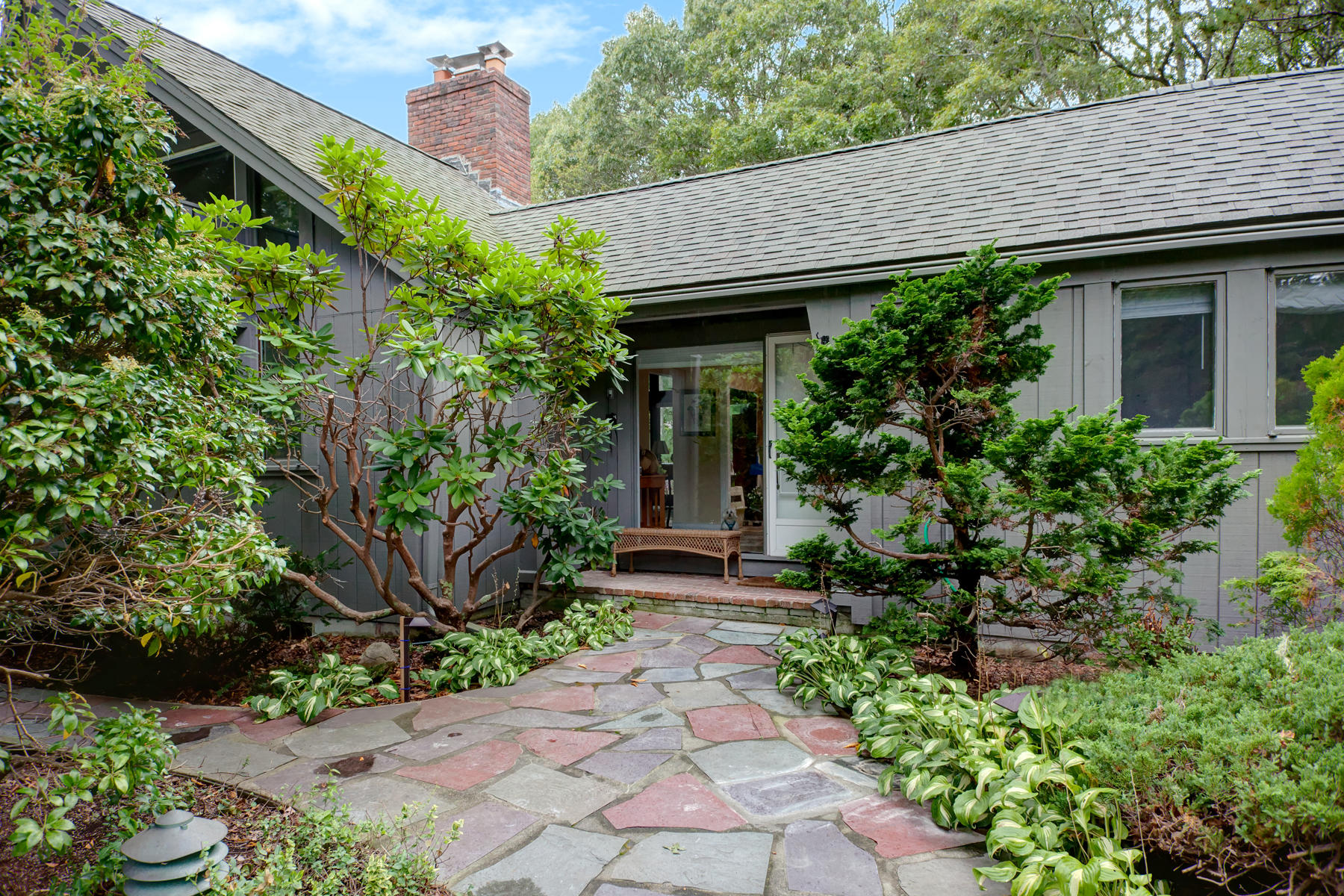 169 Glenneagle Drive Mashpee, MA 02649 - Photo 2 of 28 003_169Glenneagle_10042019