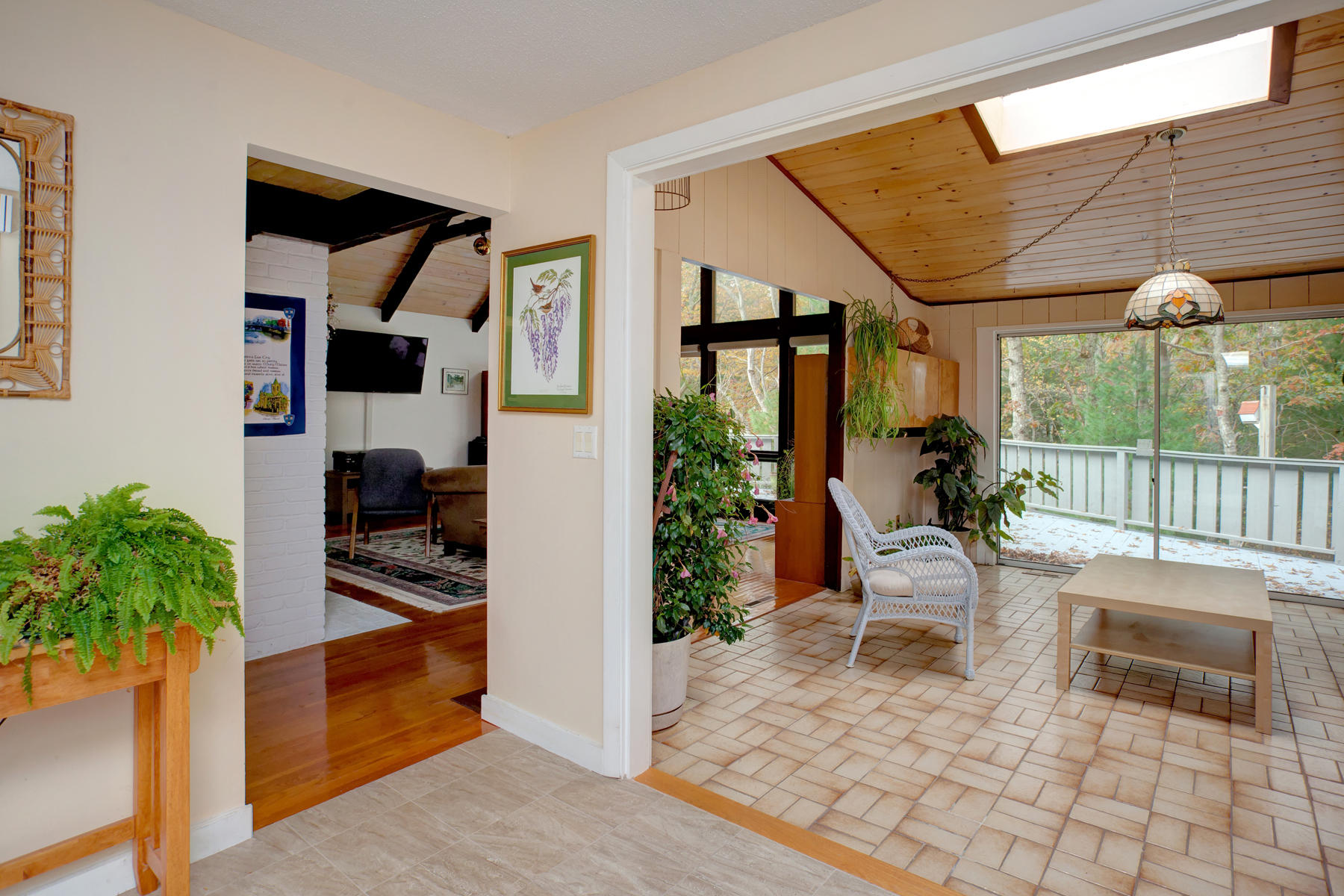 169 Glenneagle Drive Mashpee, MA 02649 - Photo 5 of 28 002_169Glenneagle_10292019