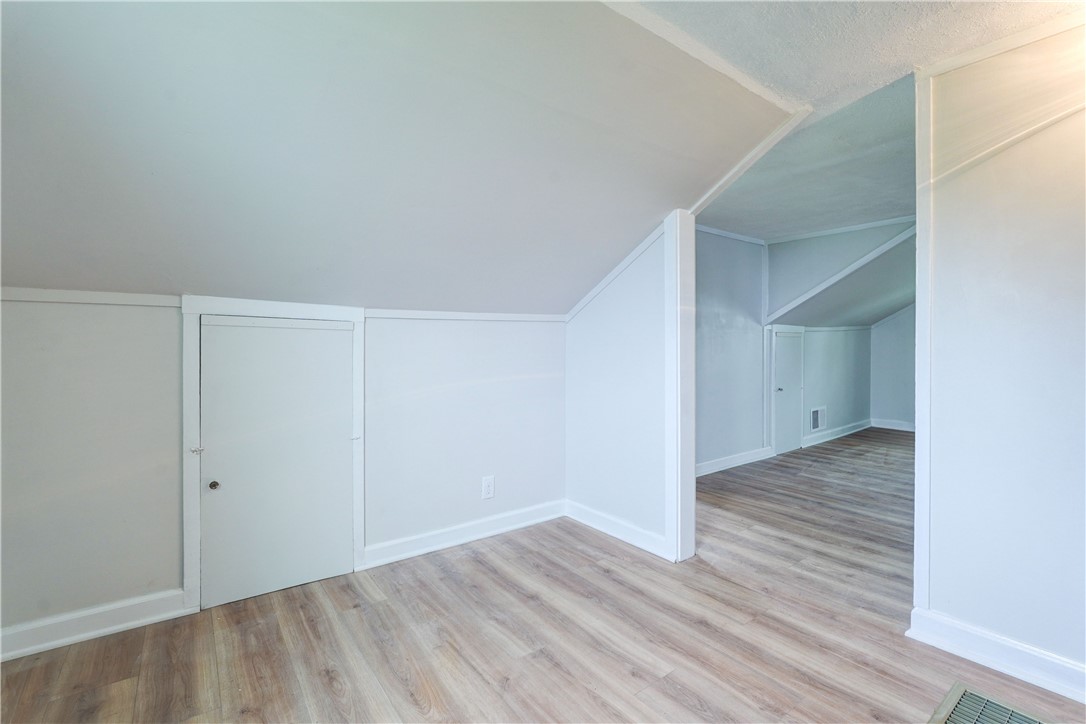 904 Lake Road Webster, NY 14580 - Photo 22 of 43