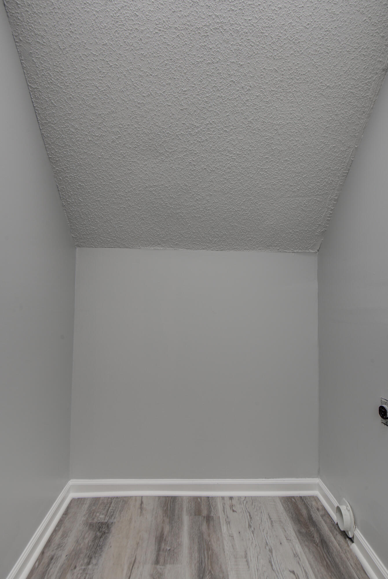 7528 Eric Drive Chattanooga, TN 37421 - Photo 15 of 23 KHP15 (22)