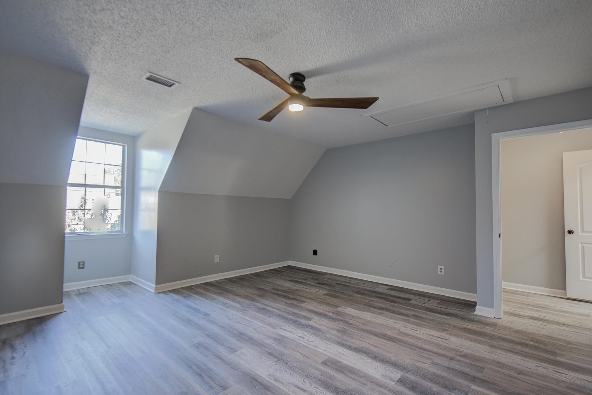 7528 Eric Drive Chattanooga, TN 37421 - Photo 17 of 23 KHP17 (22)