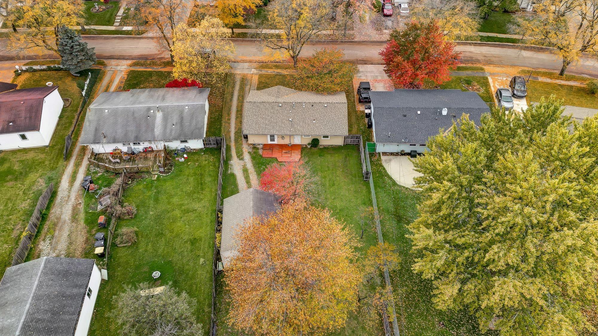 6532 Azalea Drive Fort Wayne, IN 46825 - Photo 2 of 27