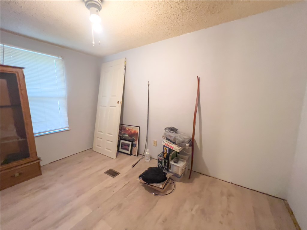 216 Harvey Road Brunswick, GA 31525 - Photo 12 of 32