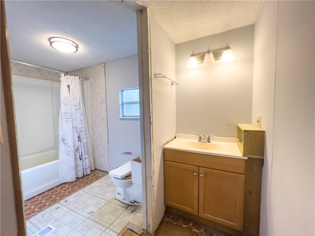 216 Harvey Road Brunswick, GA 31525 - Photo 18 of 32