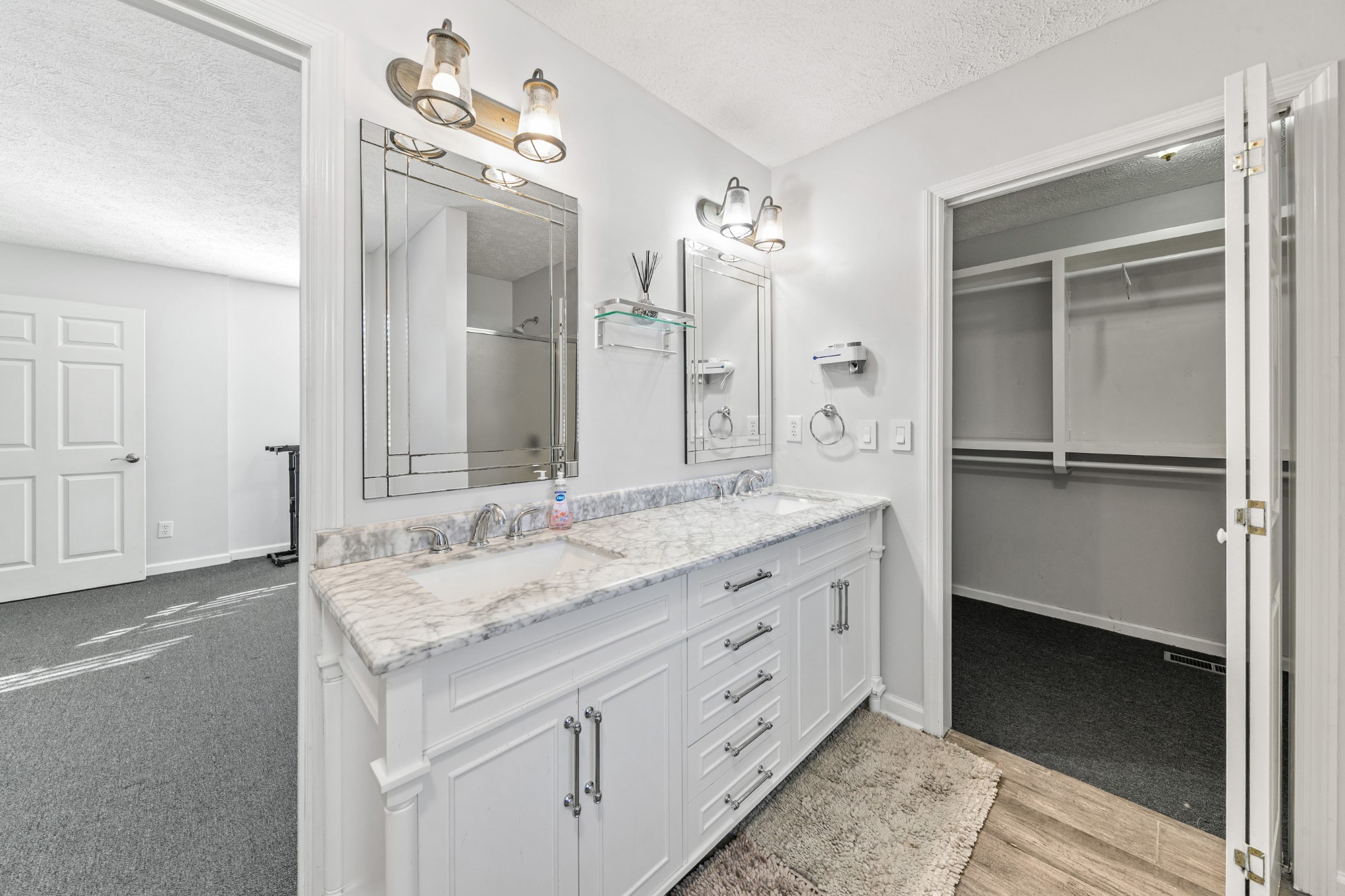 2200 Crescentview Road Pulaski, TN 38478 - Photo 23 of 69 a bathroom with a granite countertop sink double and mirror