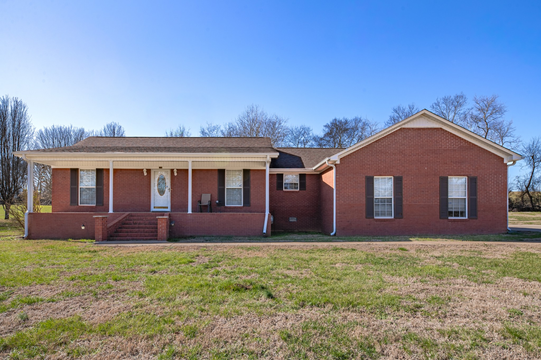 2200 Crescentview Road Pulaski, TN 38478 - Photo 3 of 69 a front view of house with yard and green space