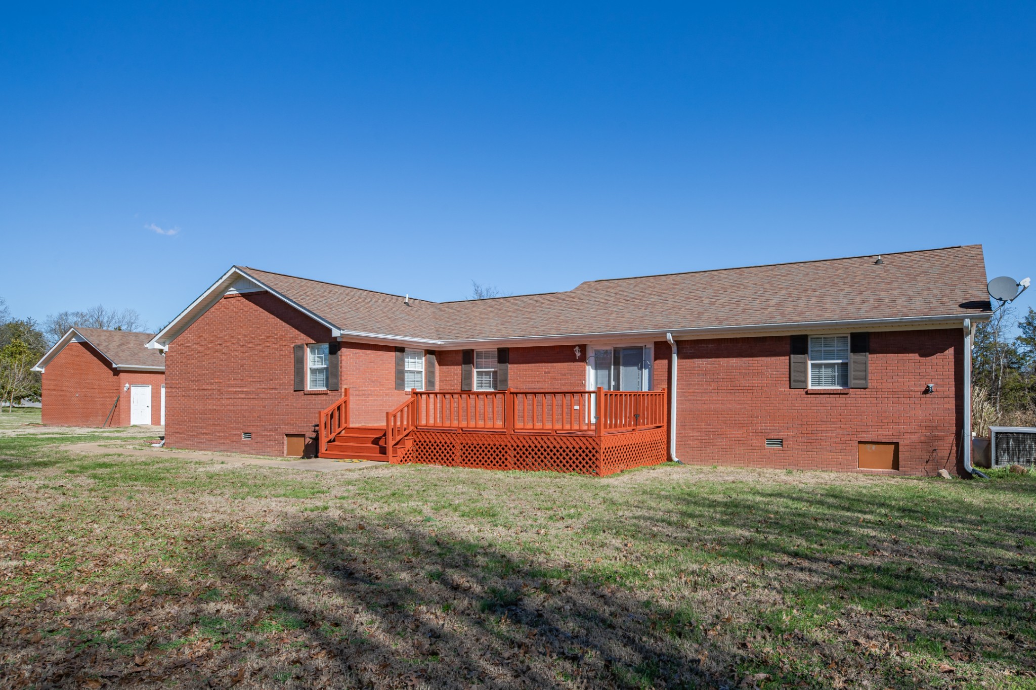 2200 Crescentview Road Pulaski, TN 38478 - Photo 44 of 69 front view of a house with a yard