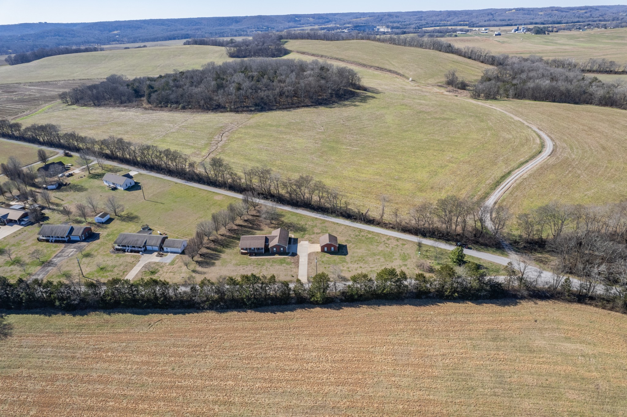 2200 Crescentview Road Pulaski, TN 38478 - Photo 59 of 69 a view of a lake and mountain