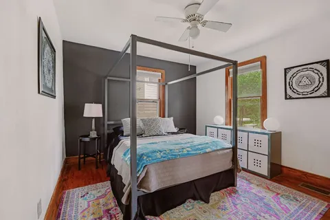 $615,000 | 2102 East 17th Street, Austin, TX 78702