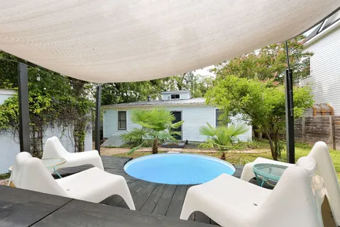 $615,000 | 2102 East 17th Street, Austin, TX 78702