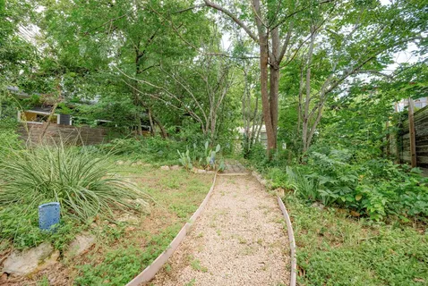 $615,000 | 2102 East 17th Street, Austin, TX 78702