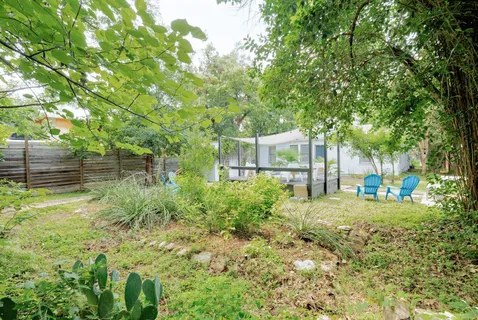 $615,000 | 2102 East 17th Street, Austin, TX 78702