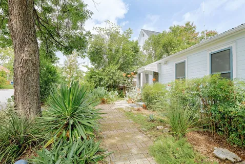 $615,000 | 2102 East 17th Street, Austin, TX 78702