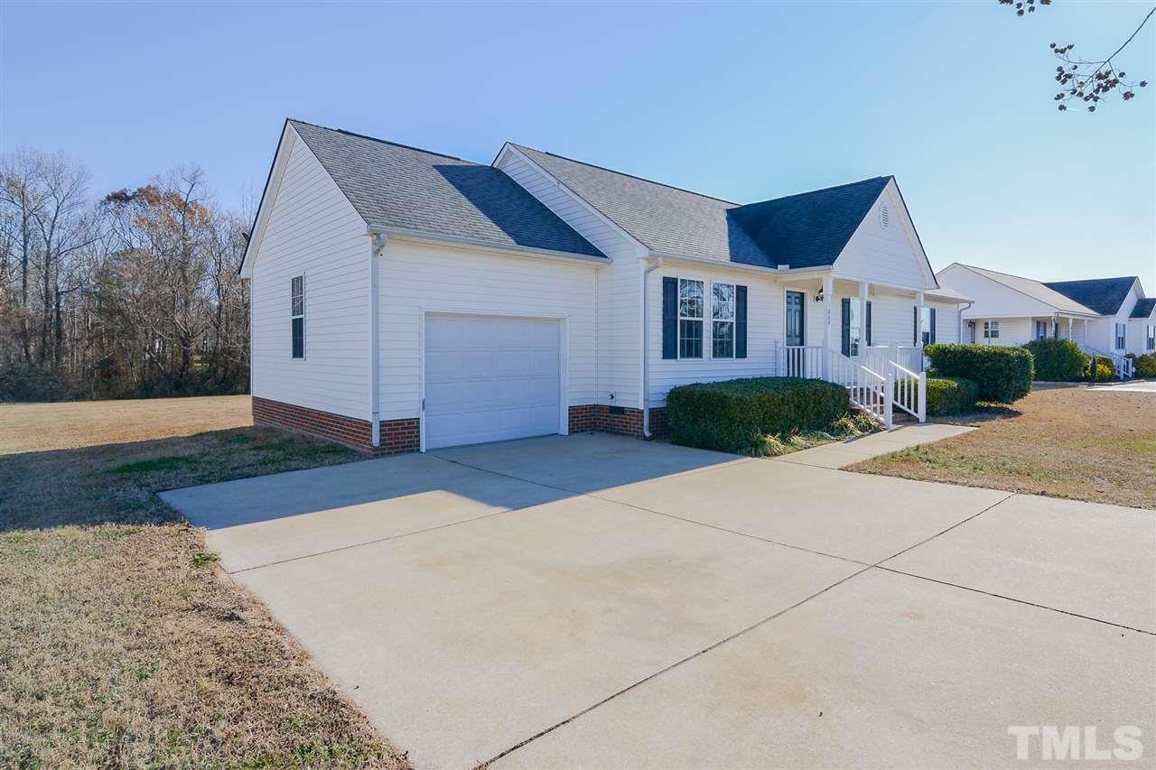 1009 Smith Road Smithfield, NC 27577 - Photo 2 of 25 Gallery Image 2