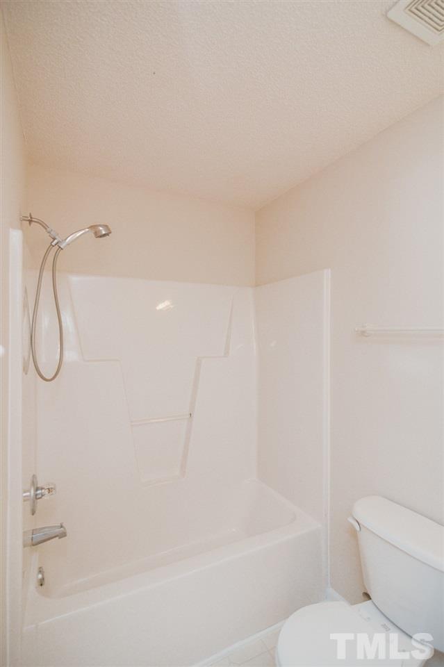 1009 Smith Road Smithfield, NC 27577 - Photo 13 of 25 Gallery Image 13