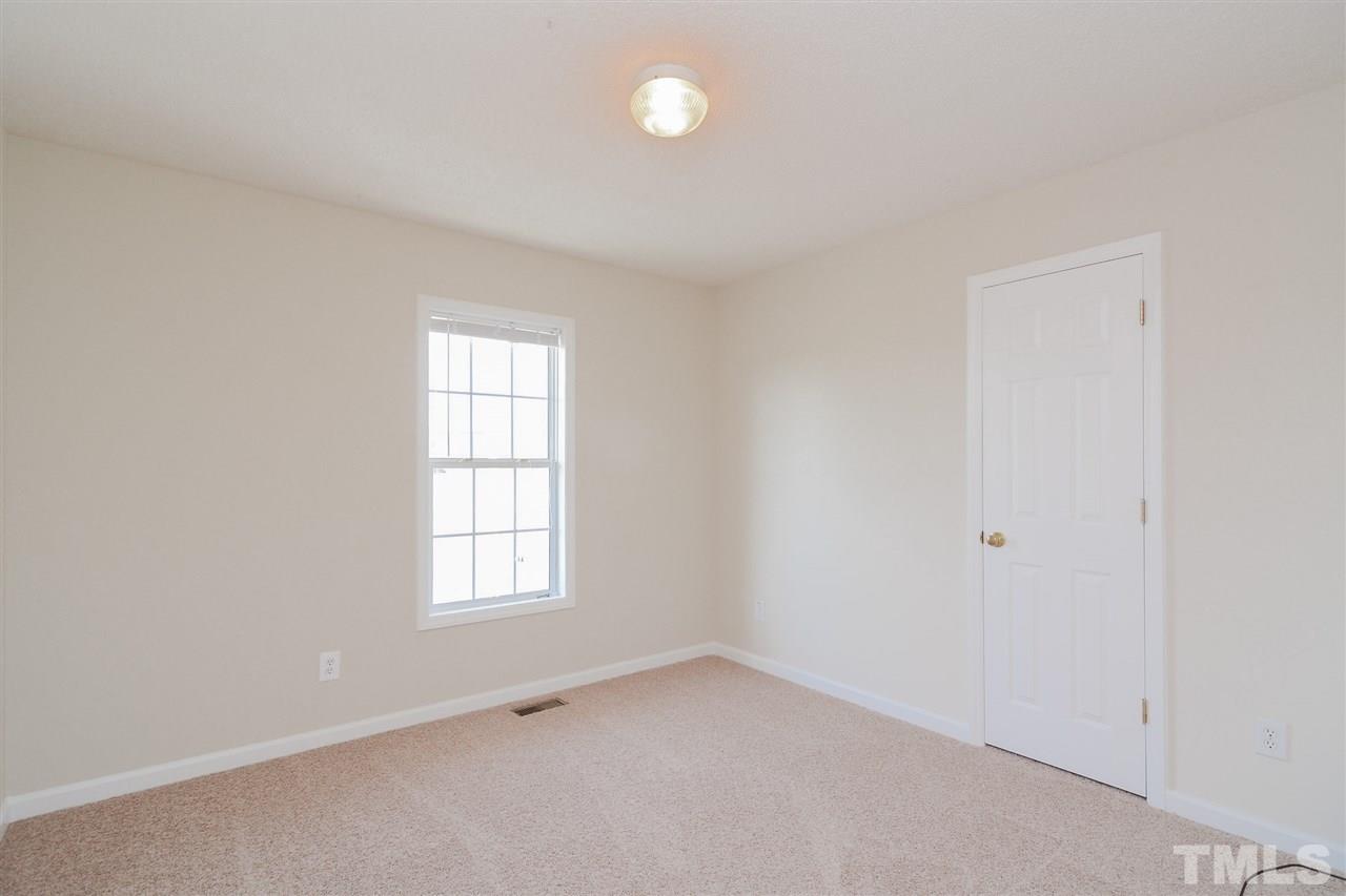 1009 Smith Road Smithfield, NC 27577 - Photo 14 of 25 Gallery Image 14
