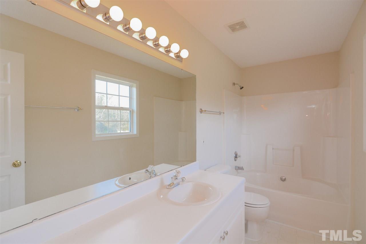 1009 Smith Road Smithfield, NC 27577 - Photo 15 of 25 Gallery Image 15