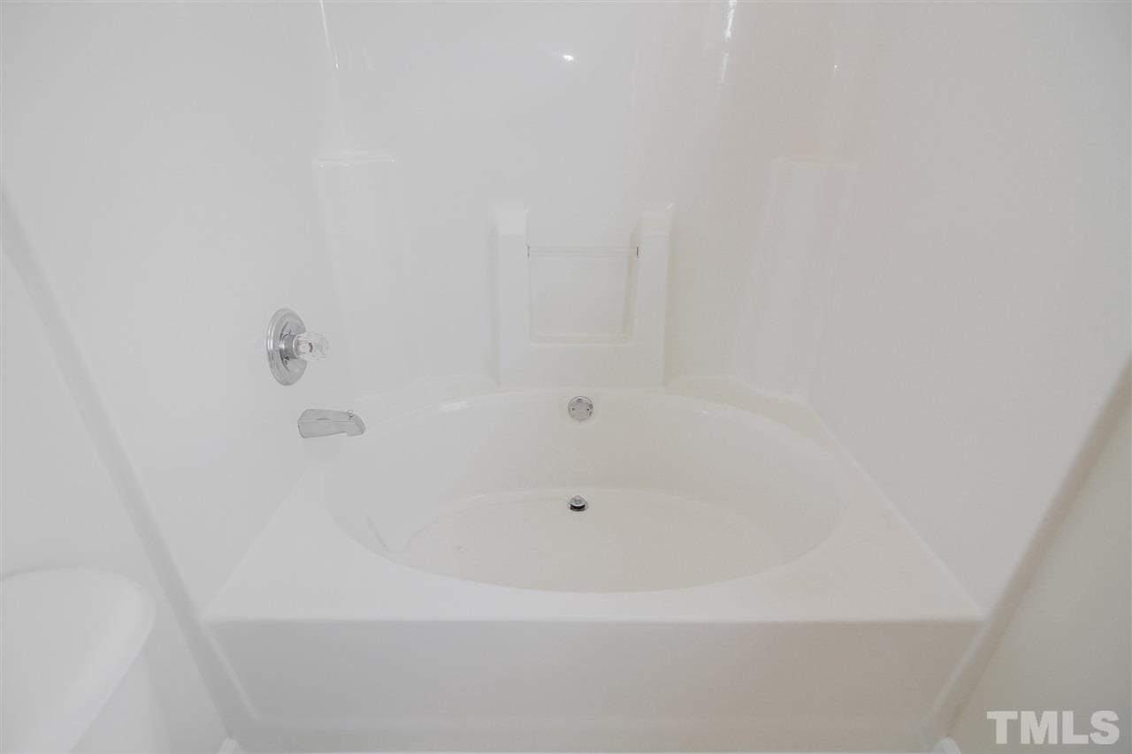 1009 Smith Road Smithfield, NC 27577 - Photo 17 of 25 Gallery Image 17