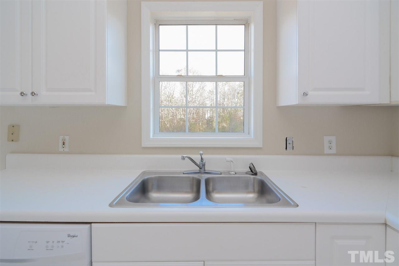 1009 Smith Road Smithfield, NC 27577 - Photo 7 of 25 Gallery Image 7