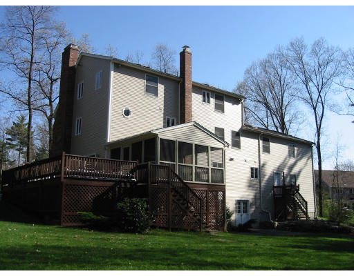 8 Bradish Farm Road Upton, MA 01568 - Photo 4 of 17 Gallery Image 4