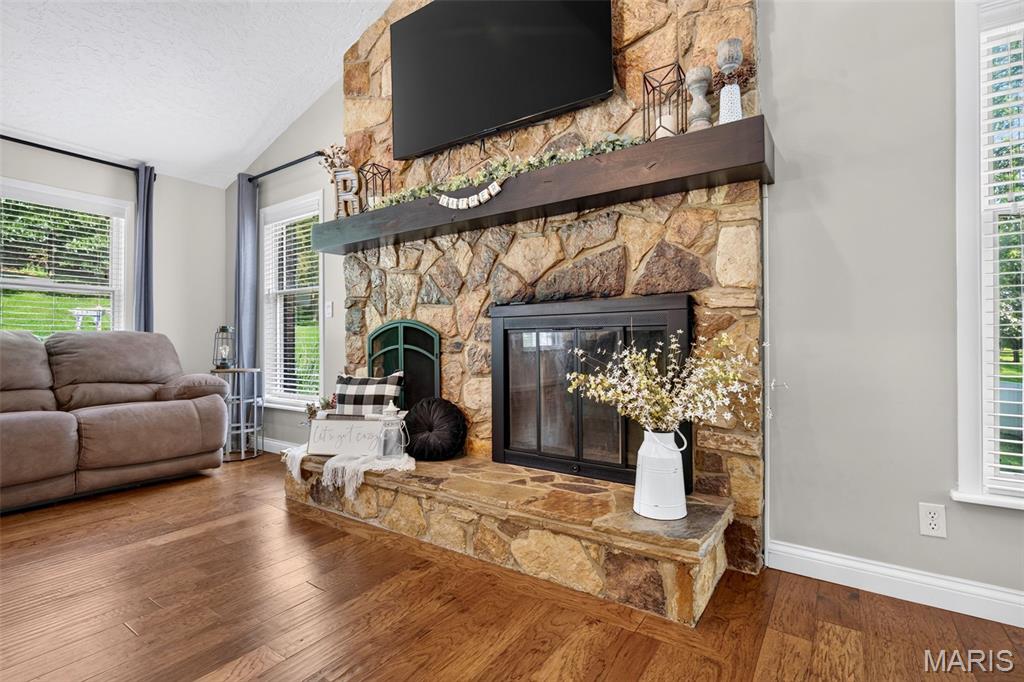 2710 Wild Valley Drive High Ridge, MO 63049 - Photo 23 of 79