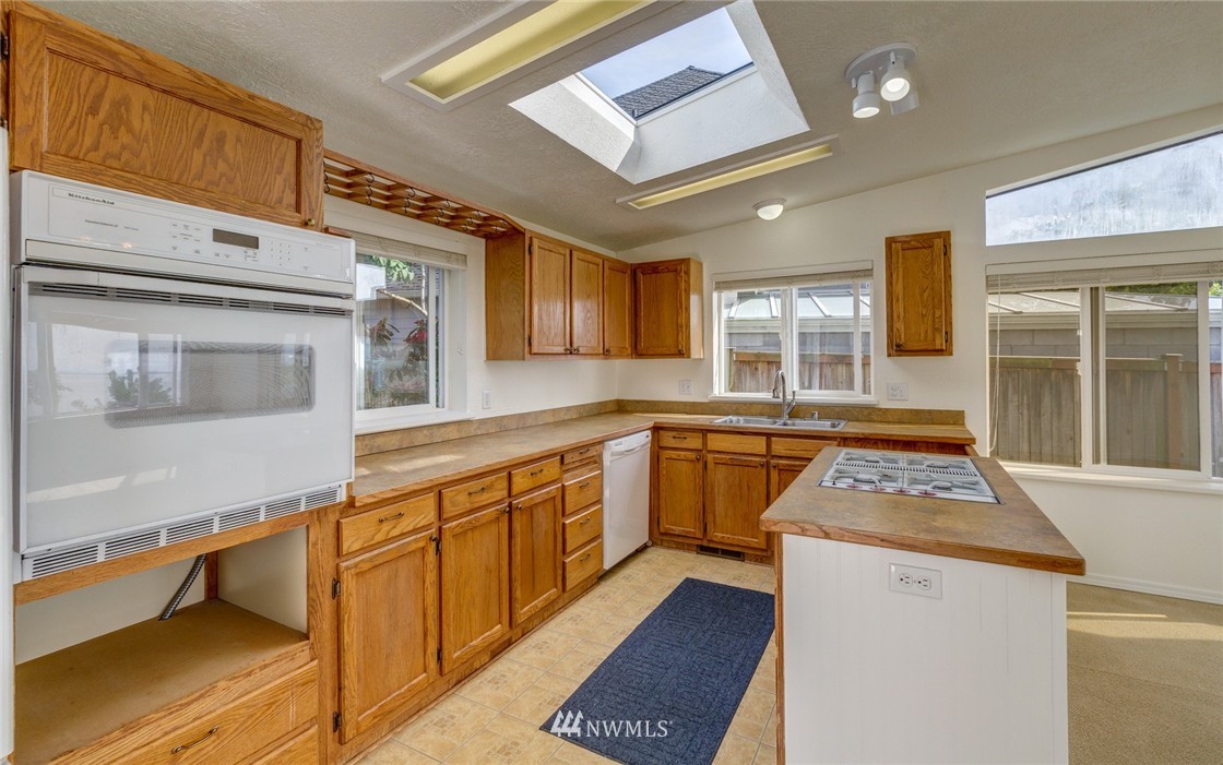 3341 Robertson Road Bellingham, WA 98226 - Photo 16 of 25 Gallery Image 16