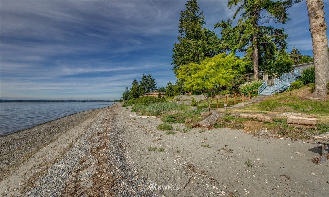 3341 Robertson Road Bellingham, WA 98226 - Photo 4 of 25 Gallery Image 4