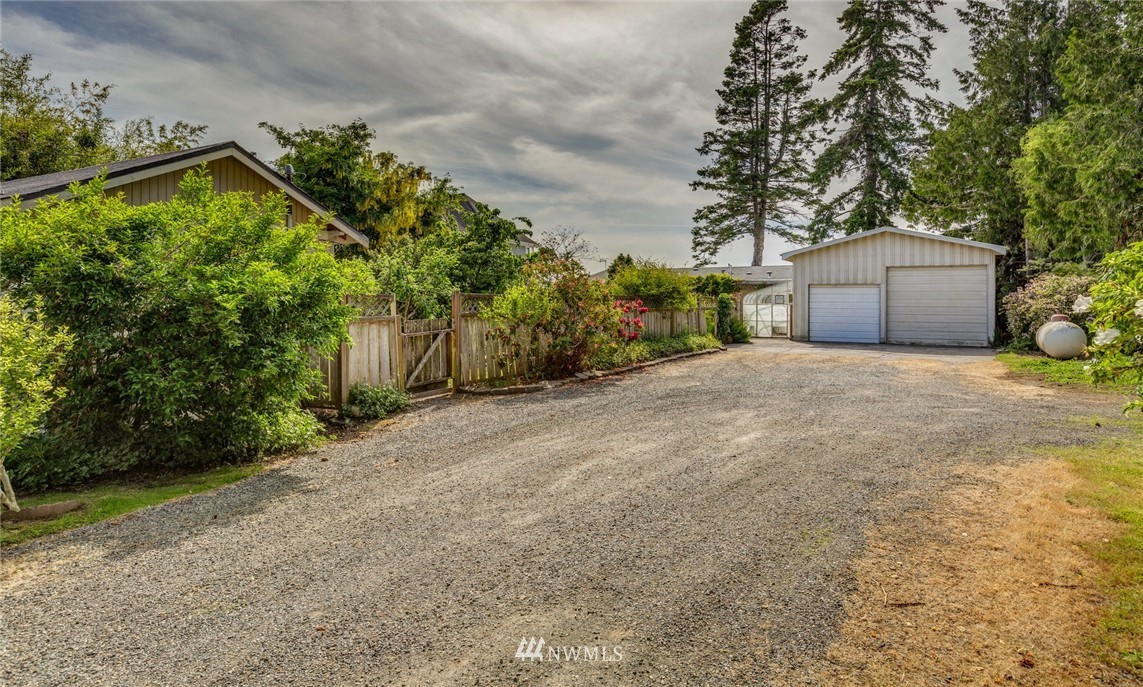 3341 Robertson Road Bellingham, WA 98226 - Photo 6 of 25 Gallery Image 6
