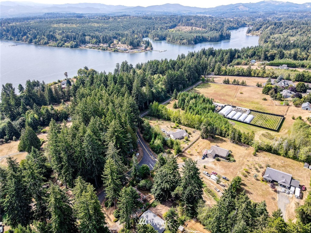 31 Southeast High Road Shelton, WA 98584 - Photo 8 of 39 Gallery Image 8